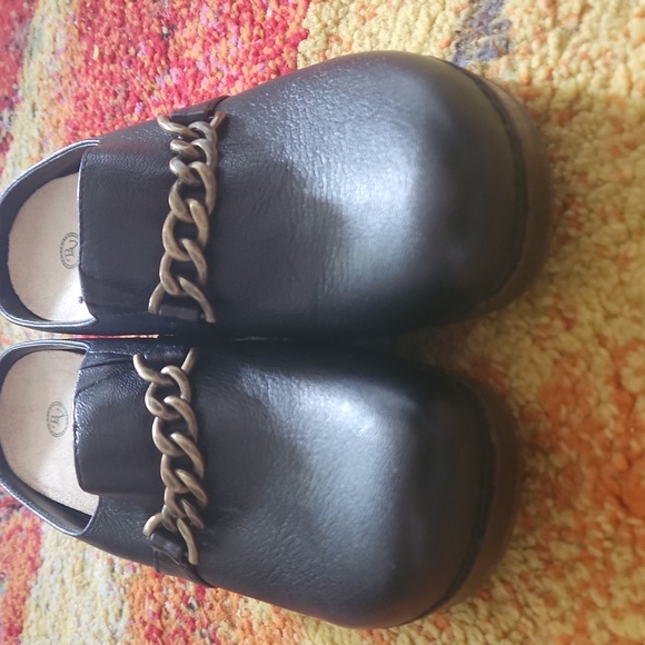 Leather clogs - Picture 2 of 5